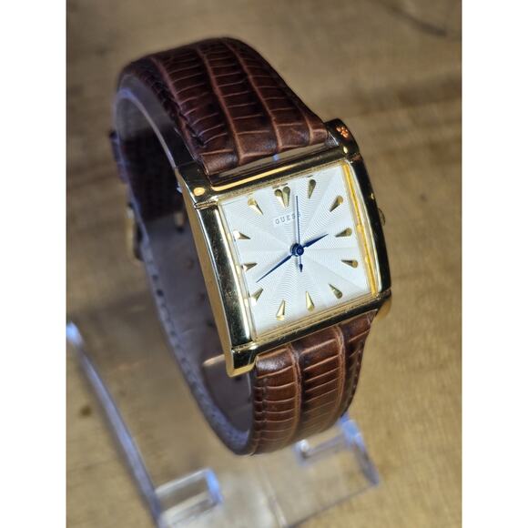 GUESS Inc. Gold Tone Ladies' Tank Watch. New Battery - Picture 2 of 12